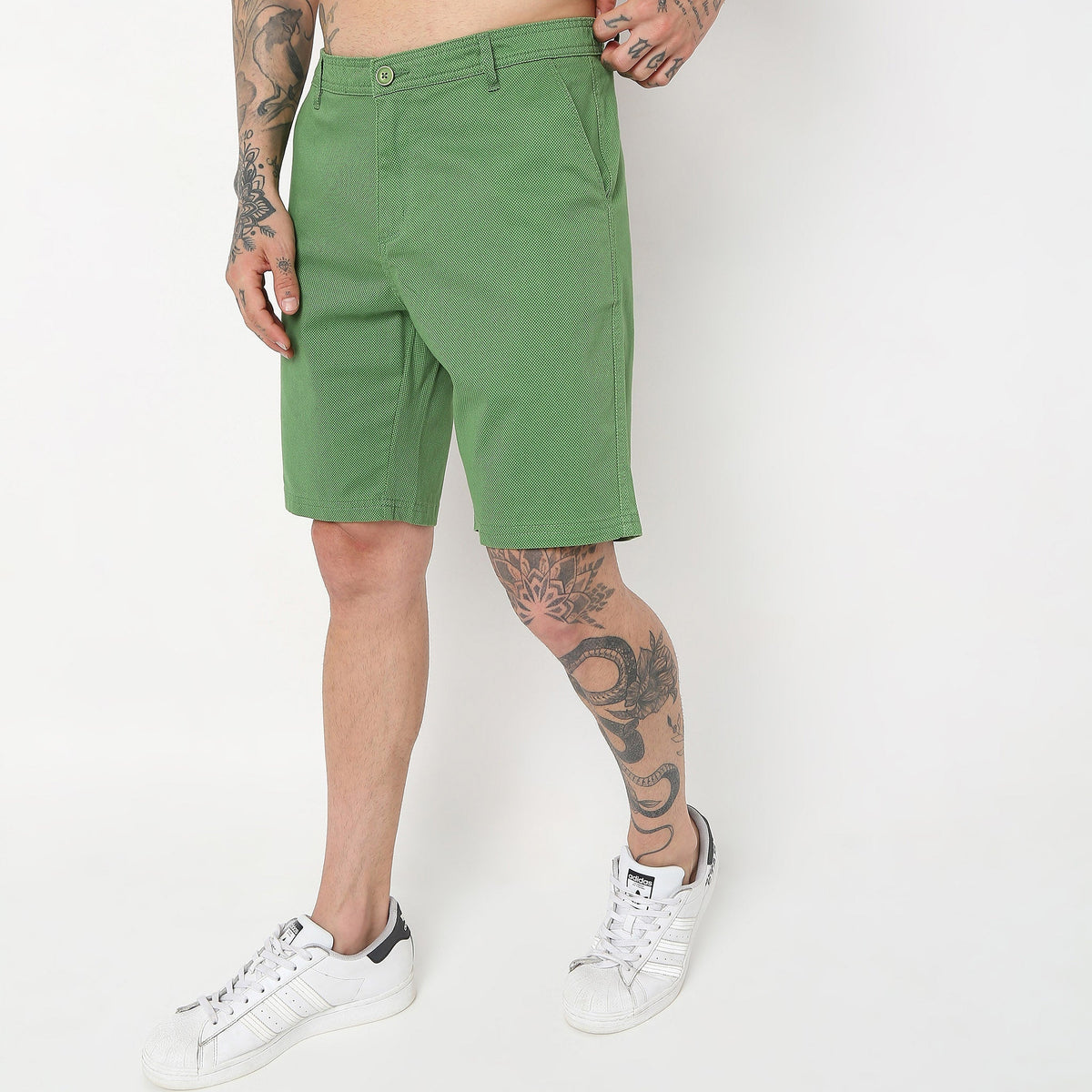 Regular Fit Solid Mid Rise Shorts