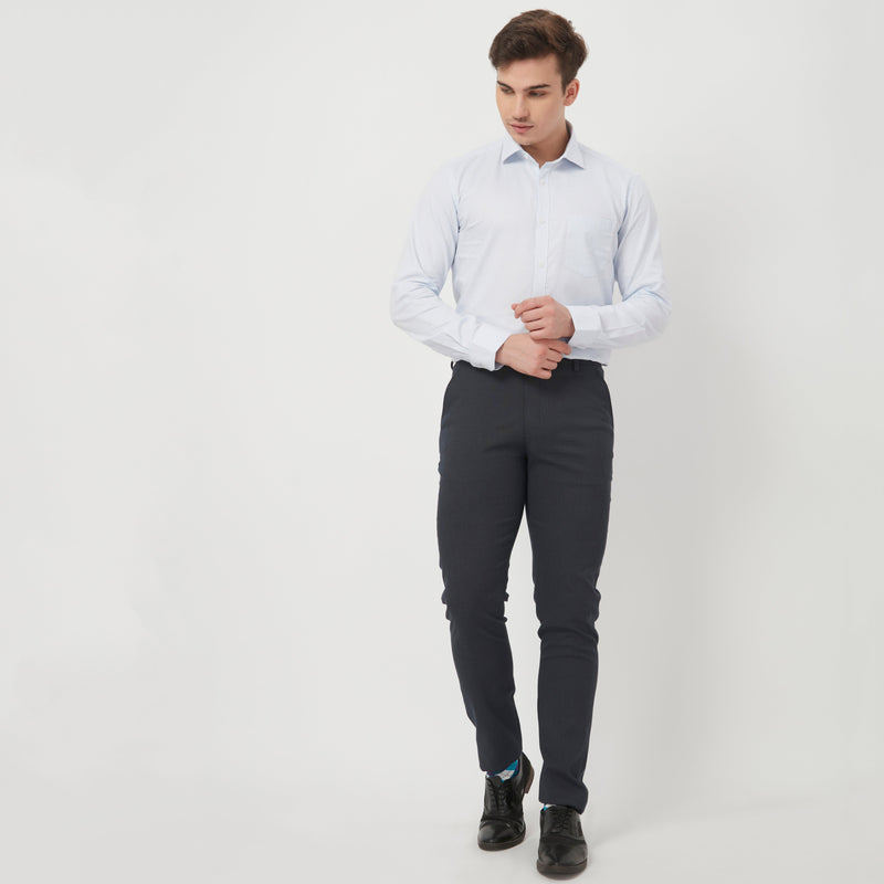 Men Wearing Regular Fit Checkered Mid Rise Trouser