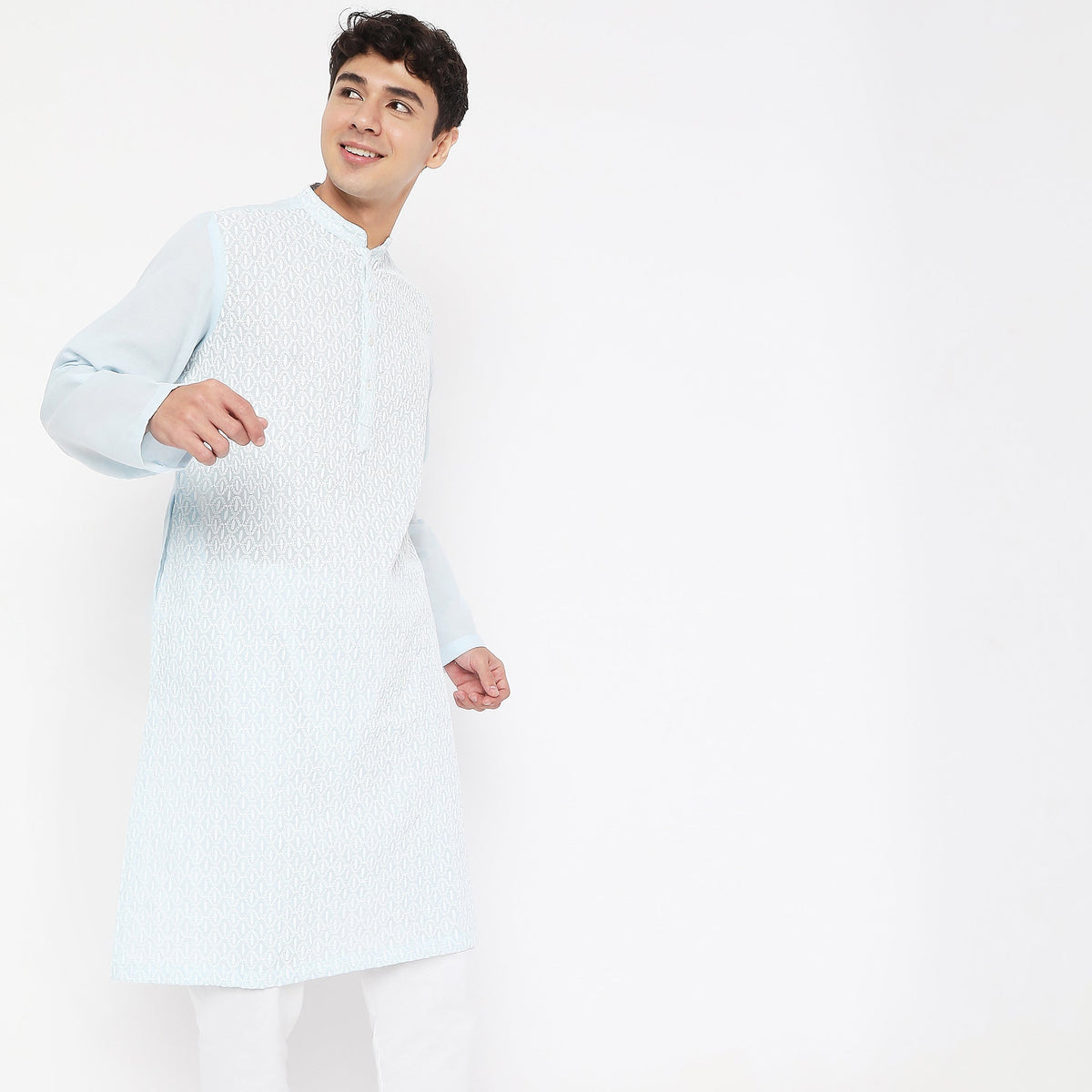 Regular Fit Embroidered Kurta