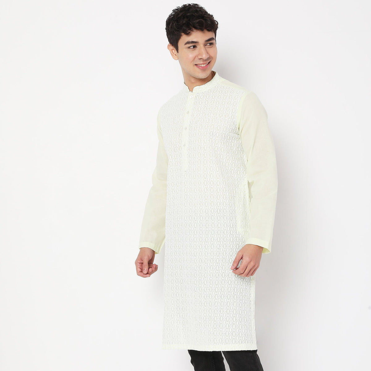 Regular Fit Embroidered Kurta