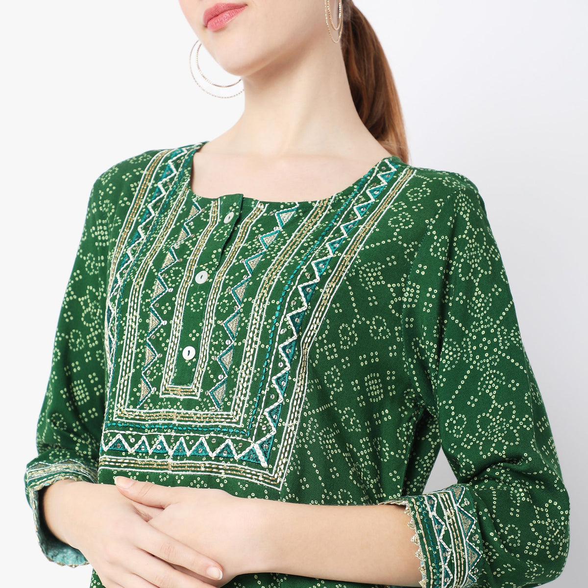 Regular Fit Embroidered Kurta