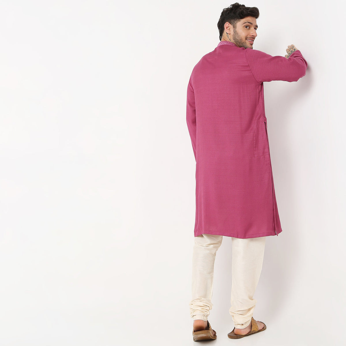 Regular Fit Embroidered Kurta