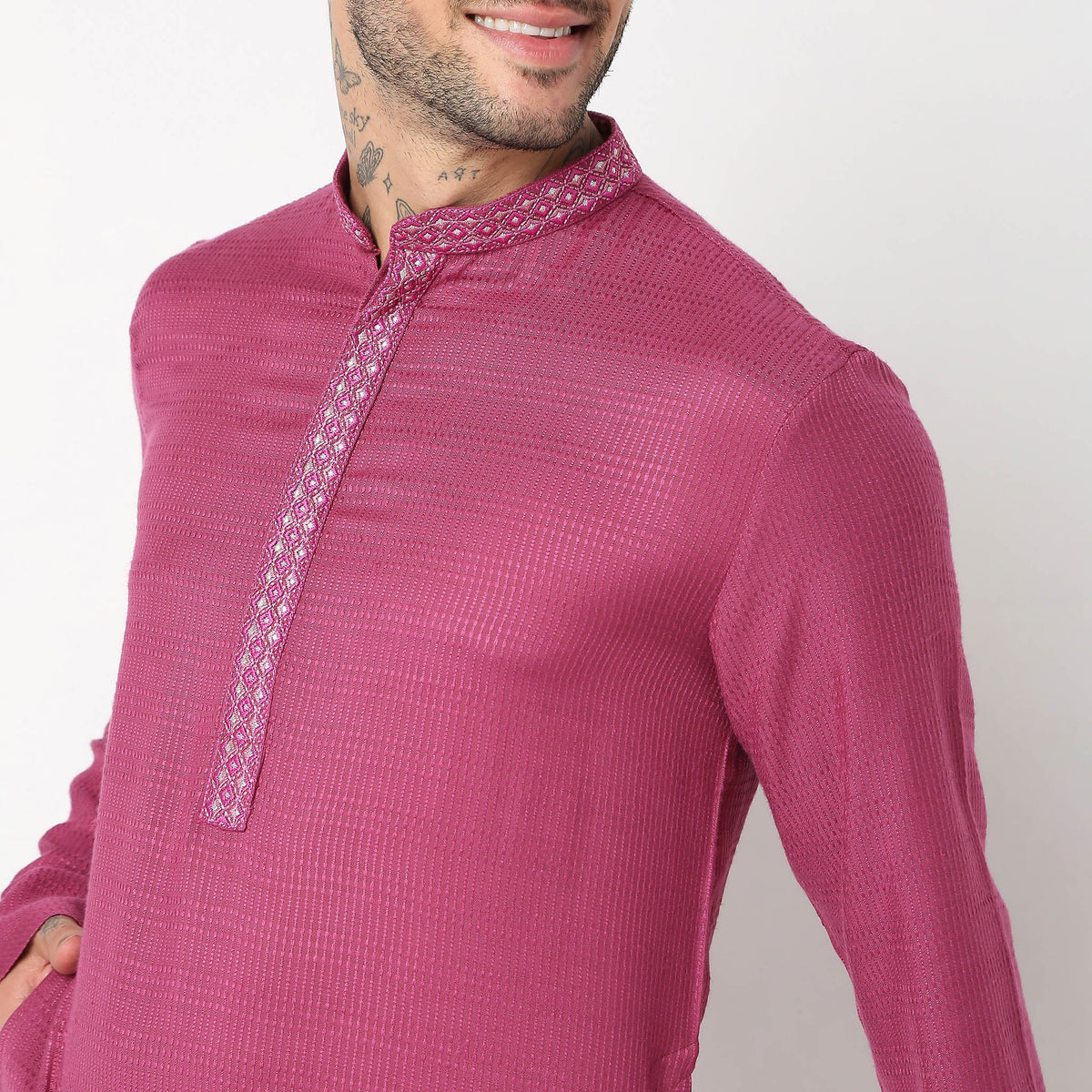 Regular Fit Embroidered Kurta