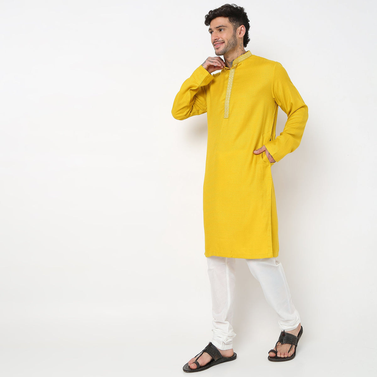 Regular Fit Embroidered Kurta