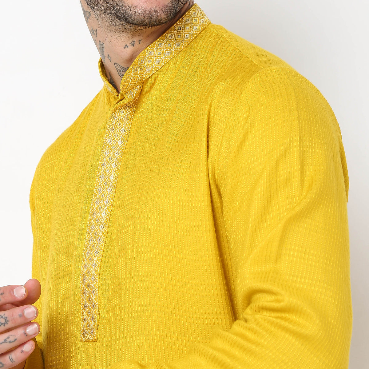 Regular Fit Embroidered Kurta