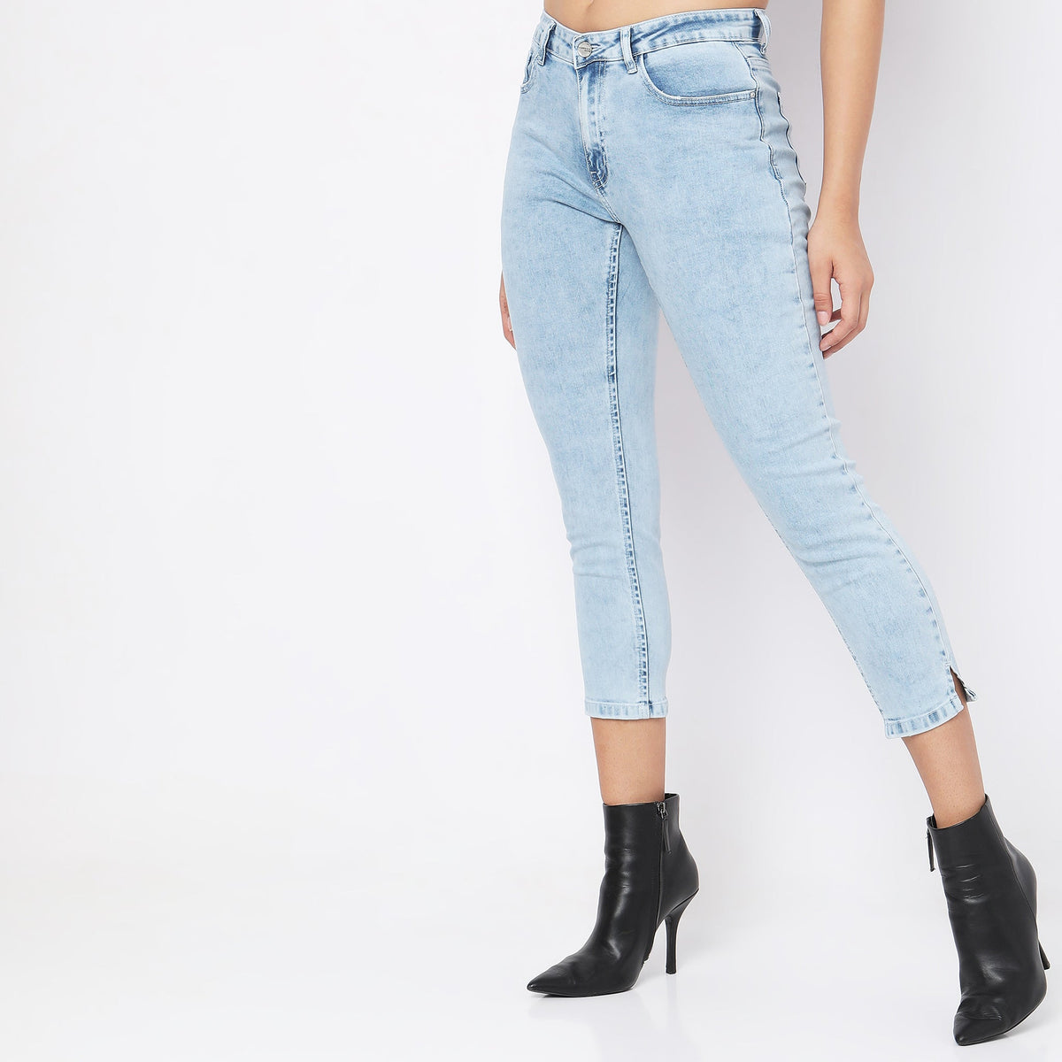 Regular Fit Solid High Rise Jeans