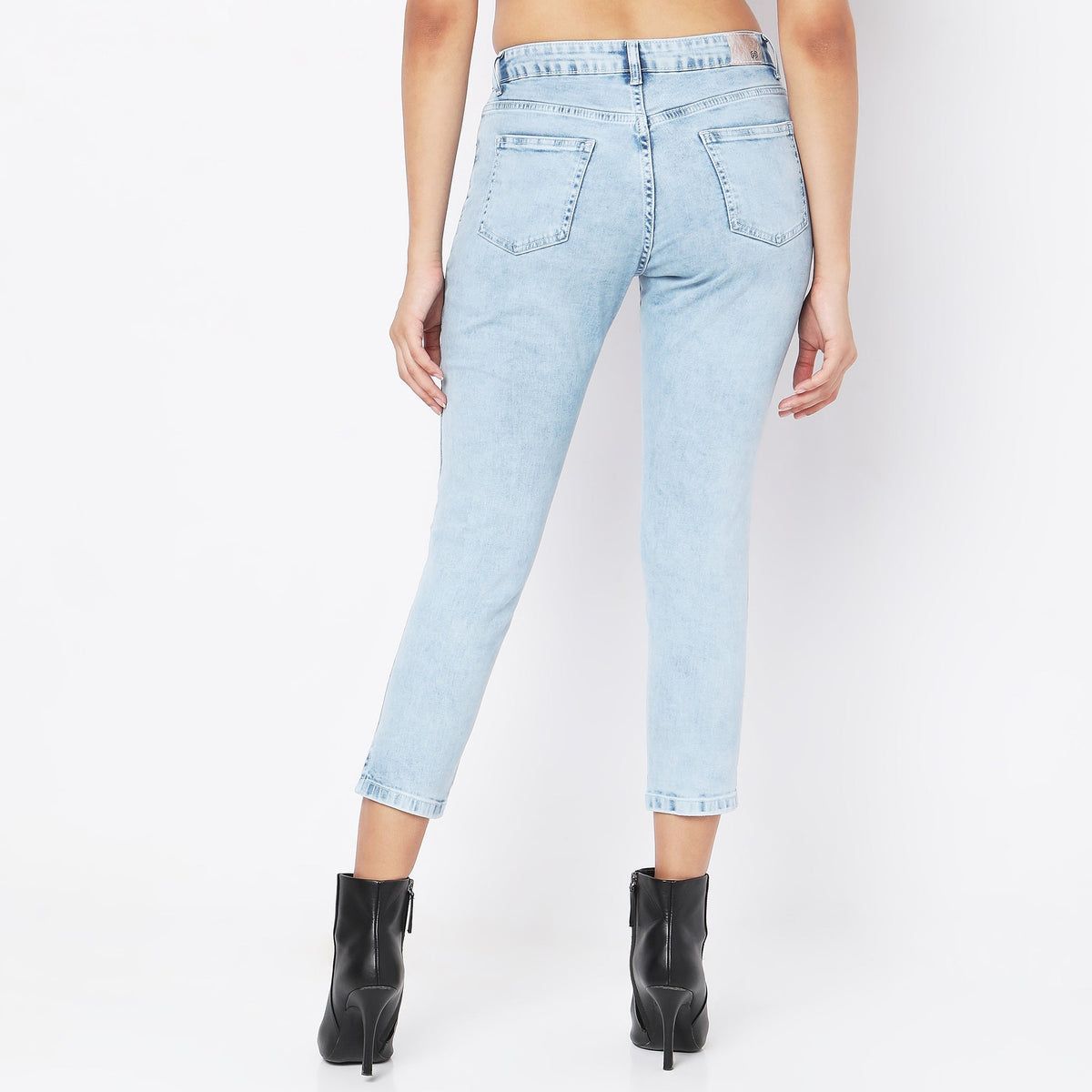 Regular Fit Solid High Rise Jeans