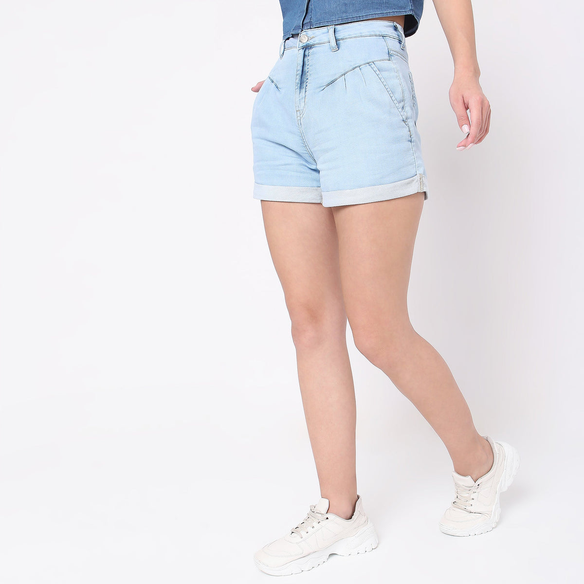 Regular Fit Solid Mid Rise Shorts