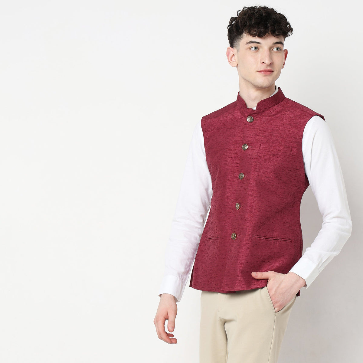 Men Wearing Regular Fit Solid Ethnic Jacket