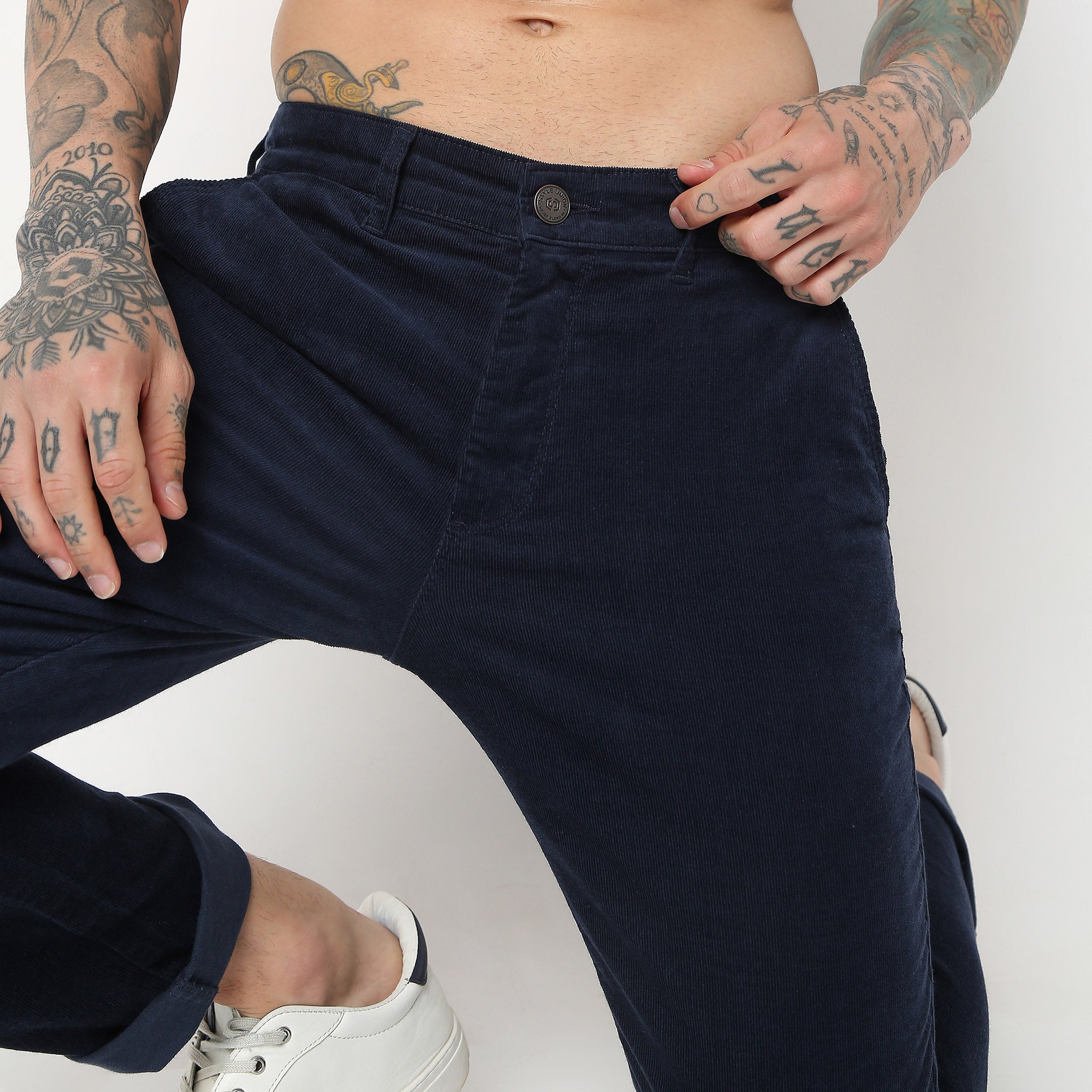 Slim Fit Solid Mid Rise Trousers
