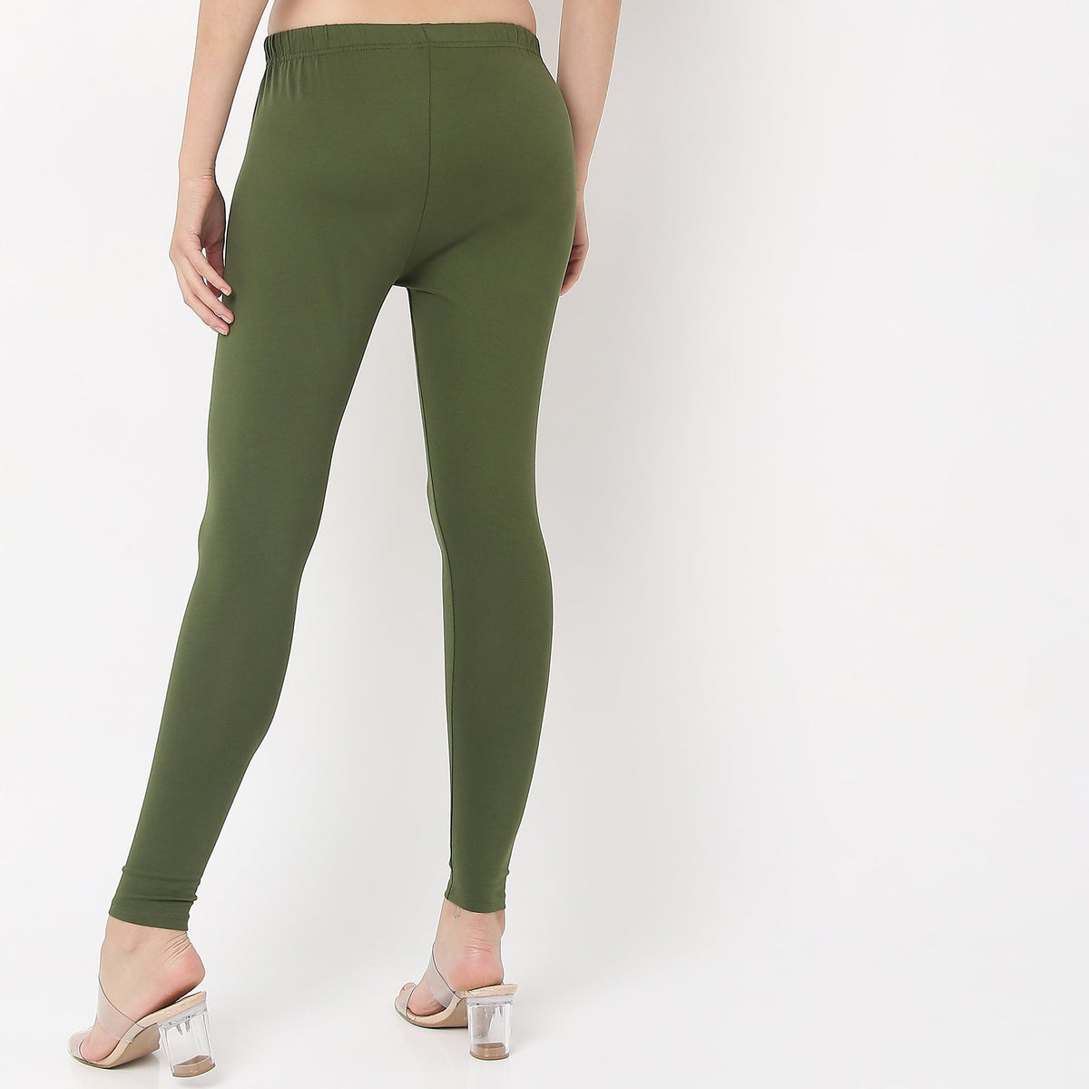 Skinny Fit Solid Mid Rise Leggings