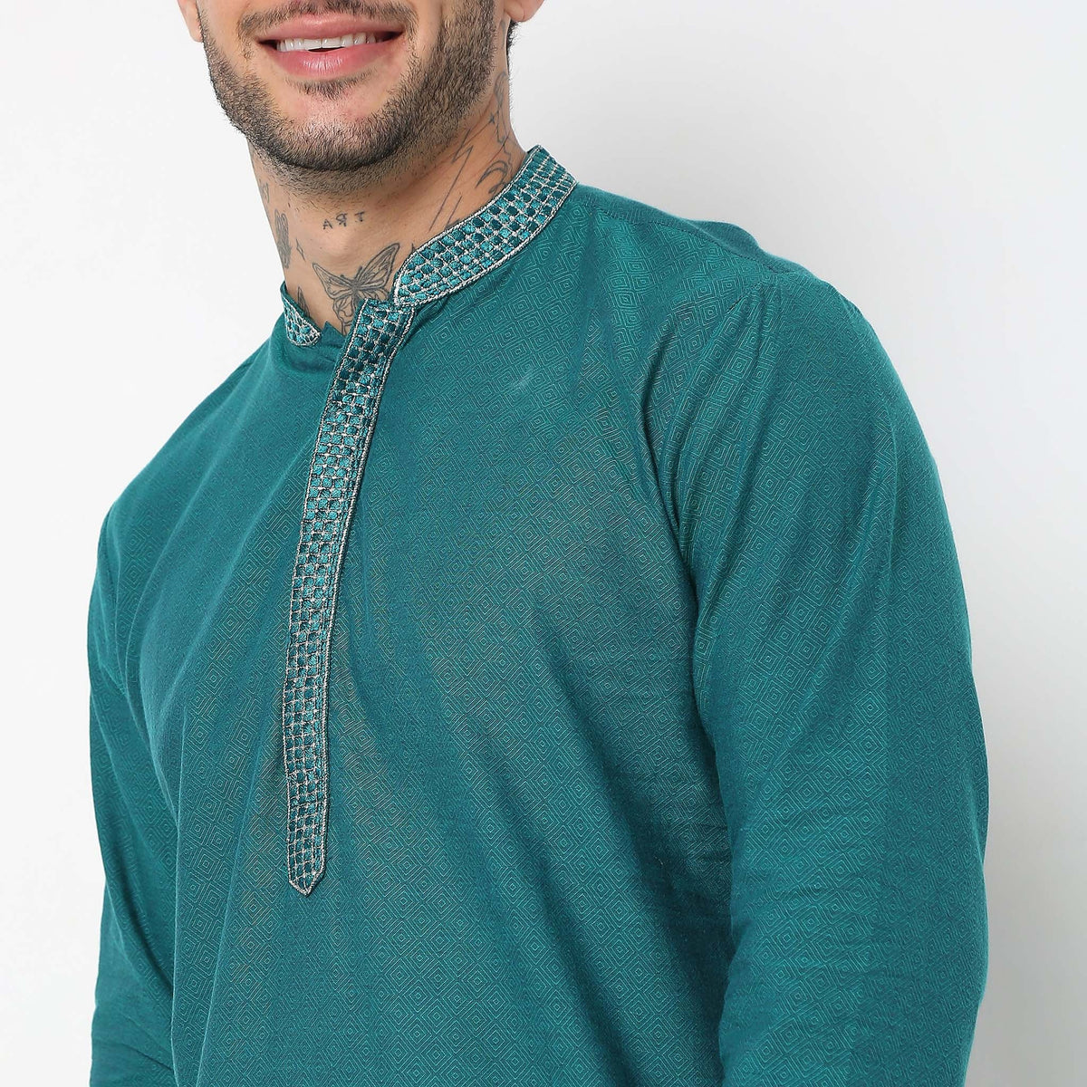 Regular Fit Embroidered Kurta