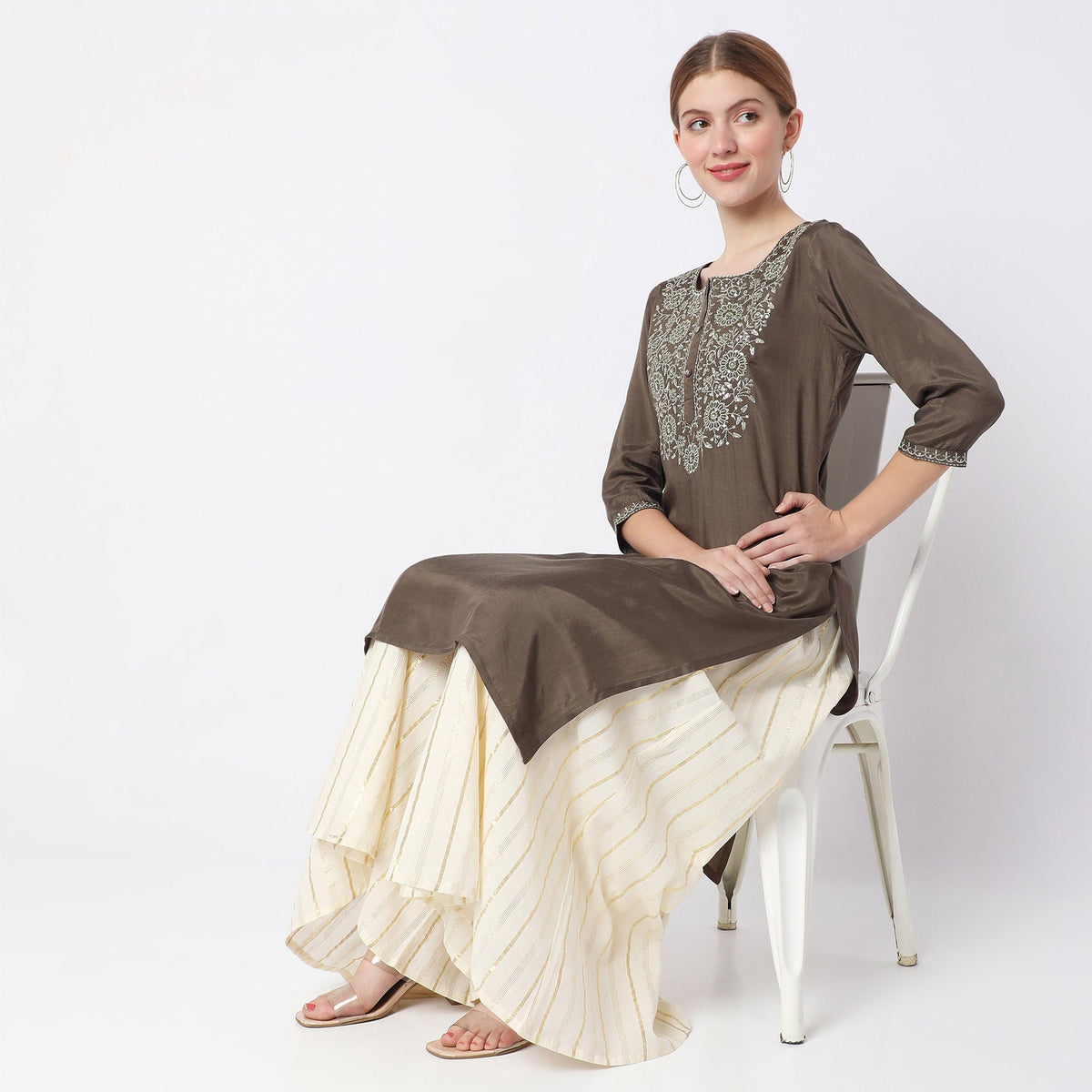 Straight Fit Embroidered Kurta