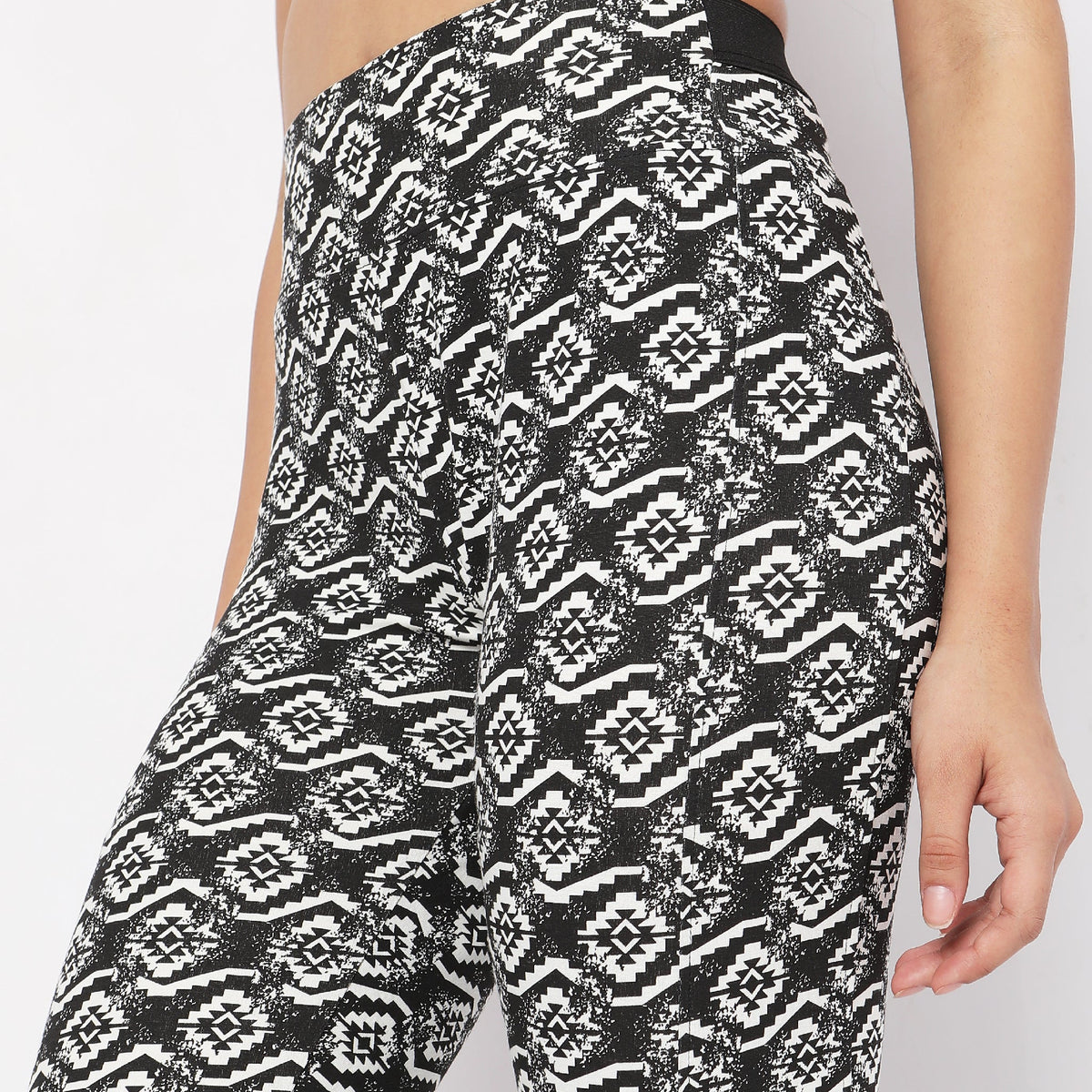 Skinny Fit Printed Mid Rise Jeggings