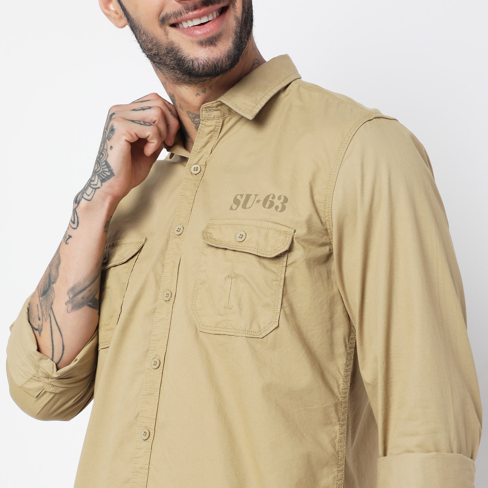 Men Wearing Slim Fit Solid Shirt