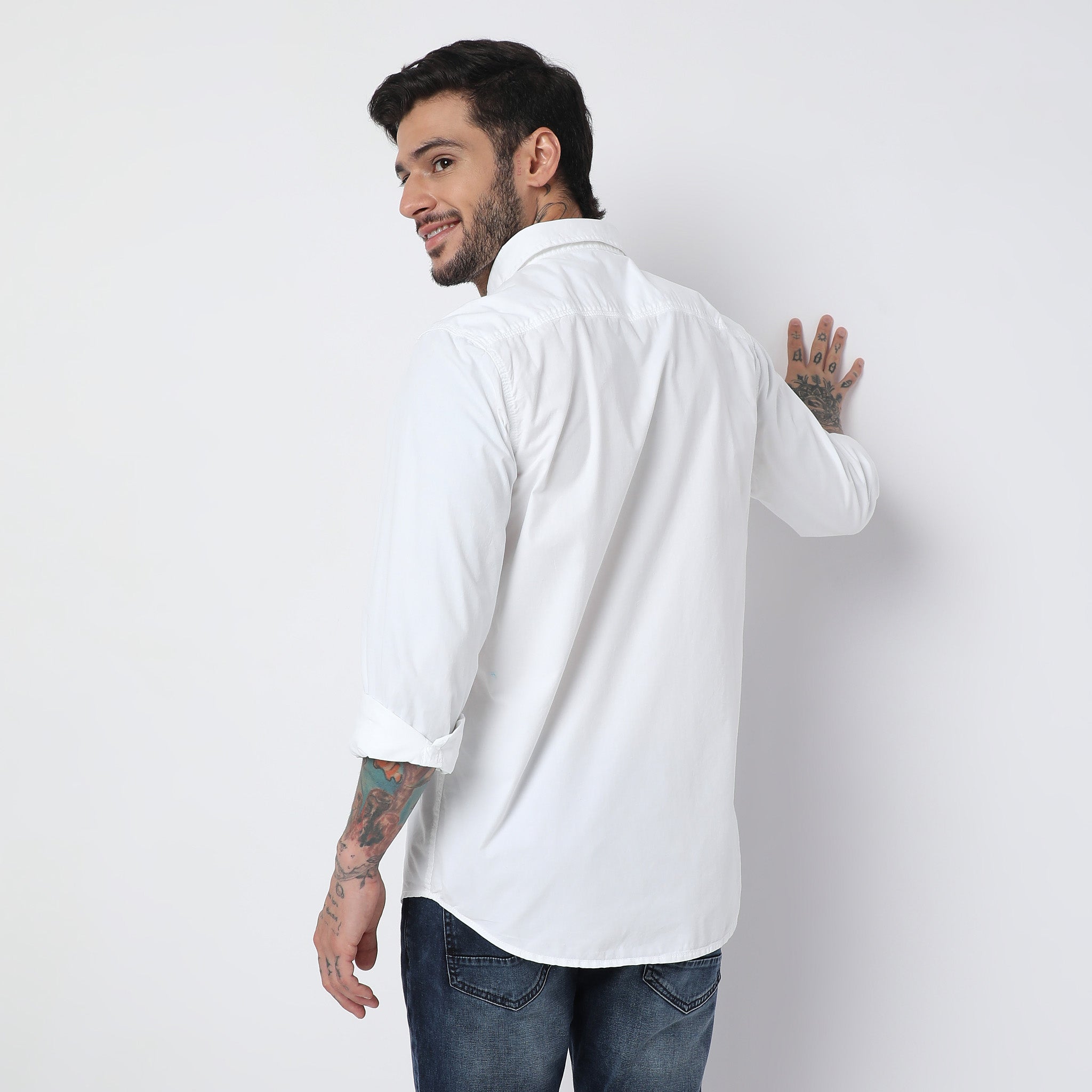 Men Wearing Slim Fit Solid Shirt