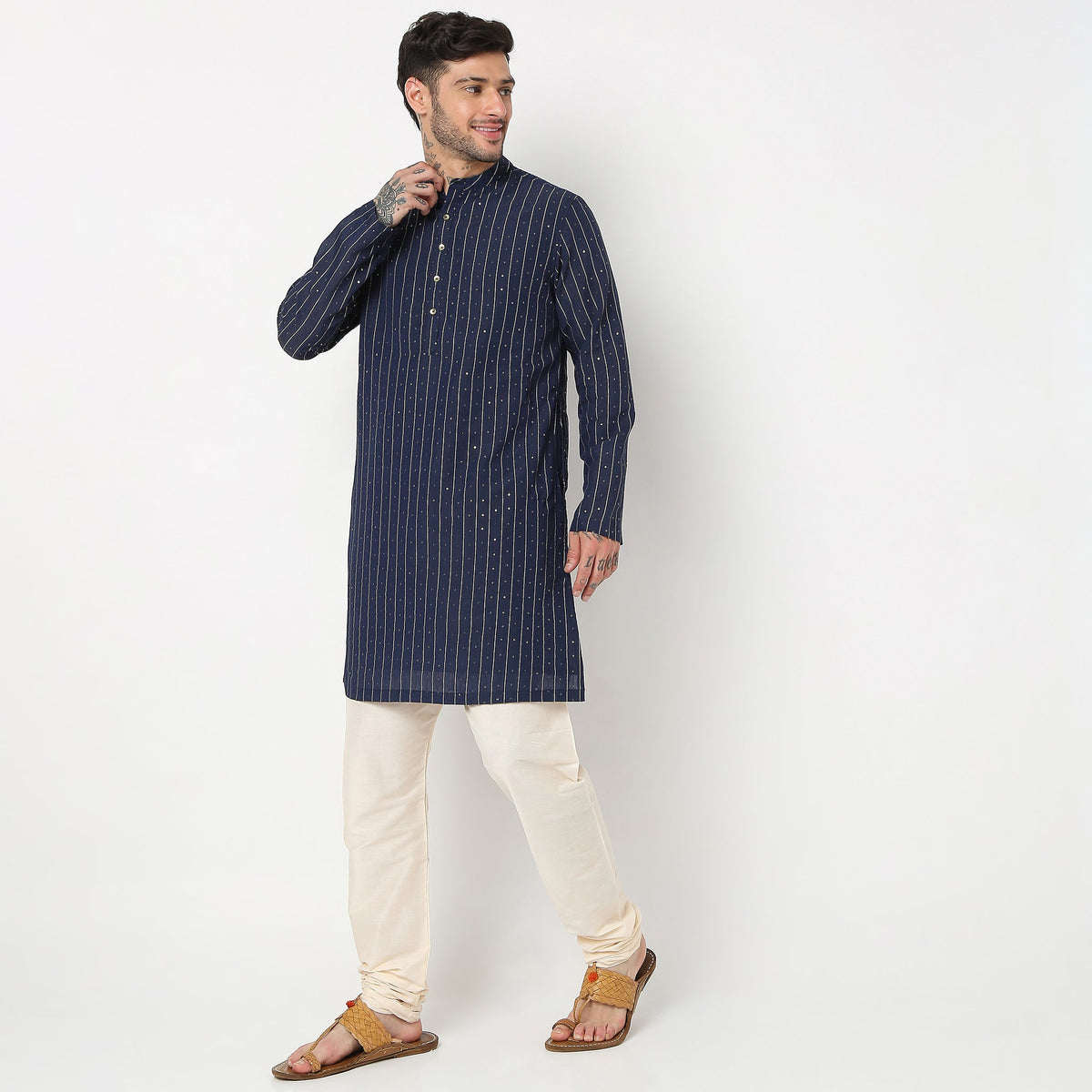 Regular Fit Embellished Kurta