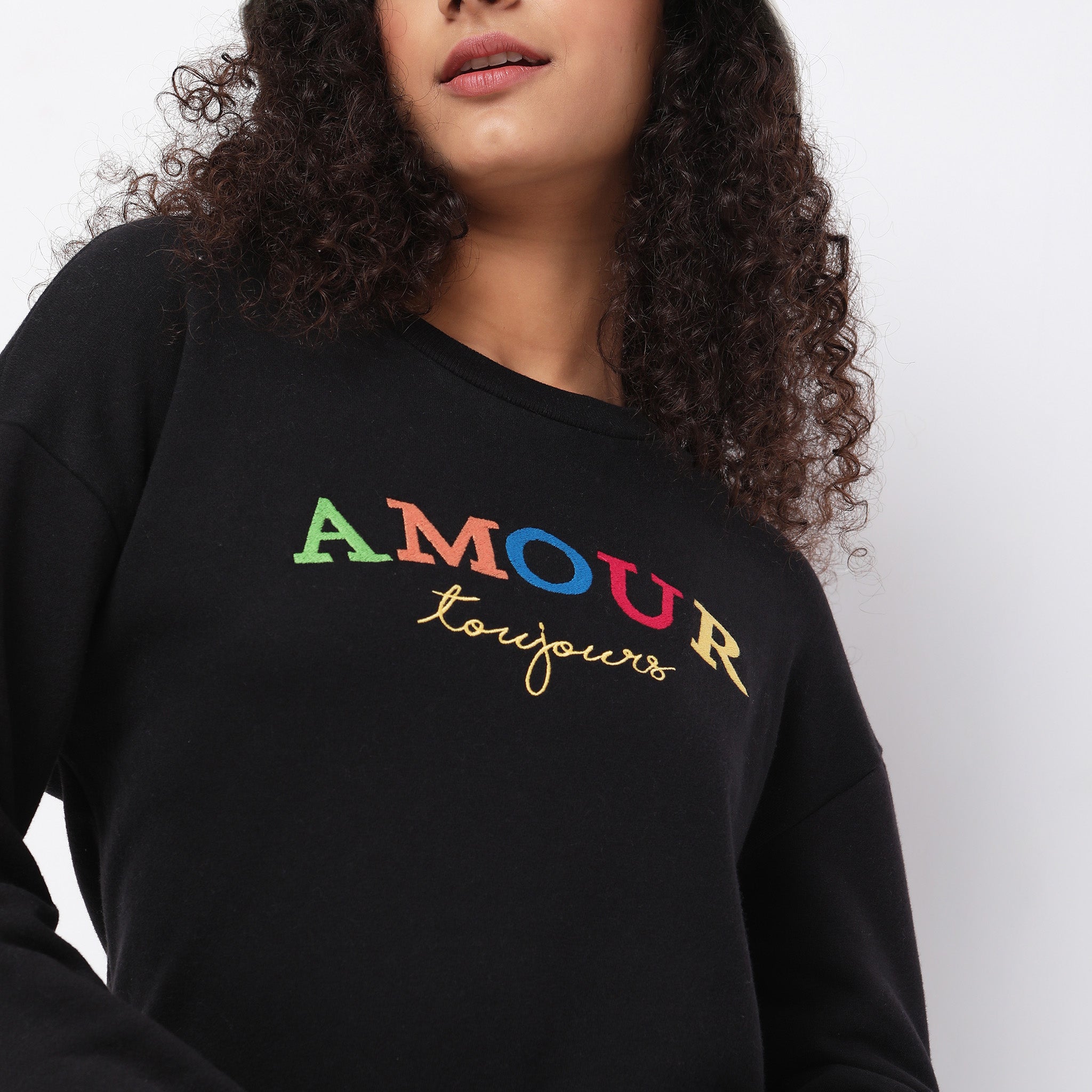 Relaxed Fit Embroidered Sweatshirt