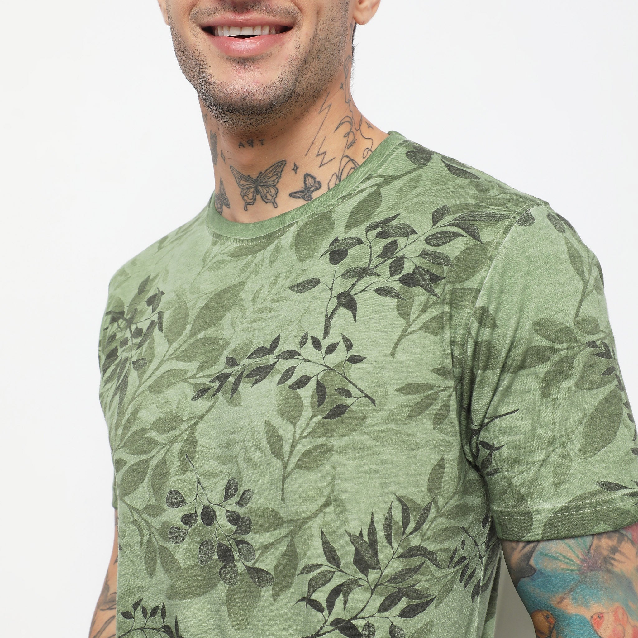 Men Wearing Regular Fit Floral T-Shirt