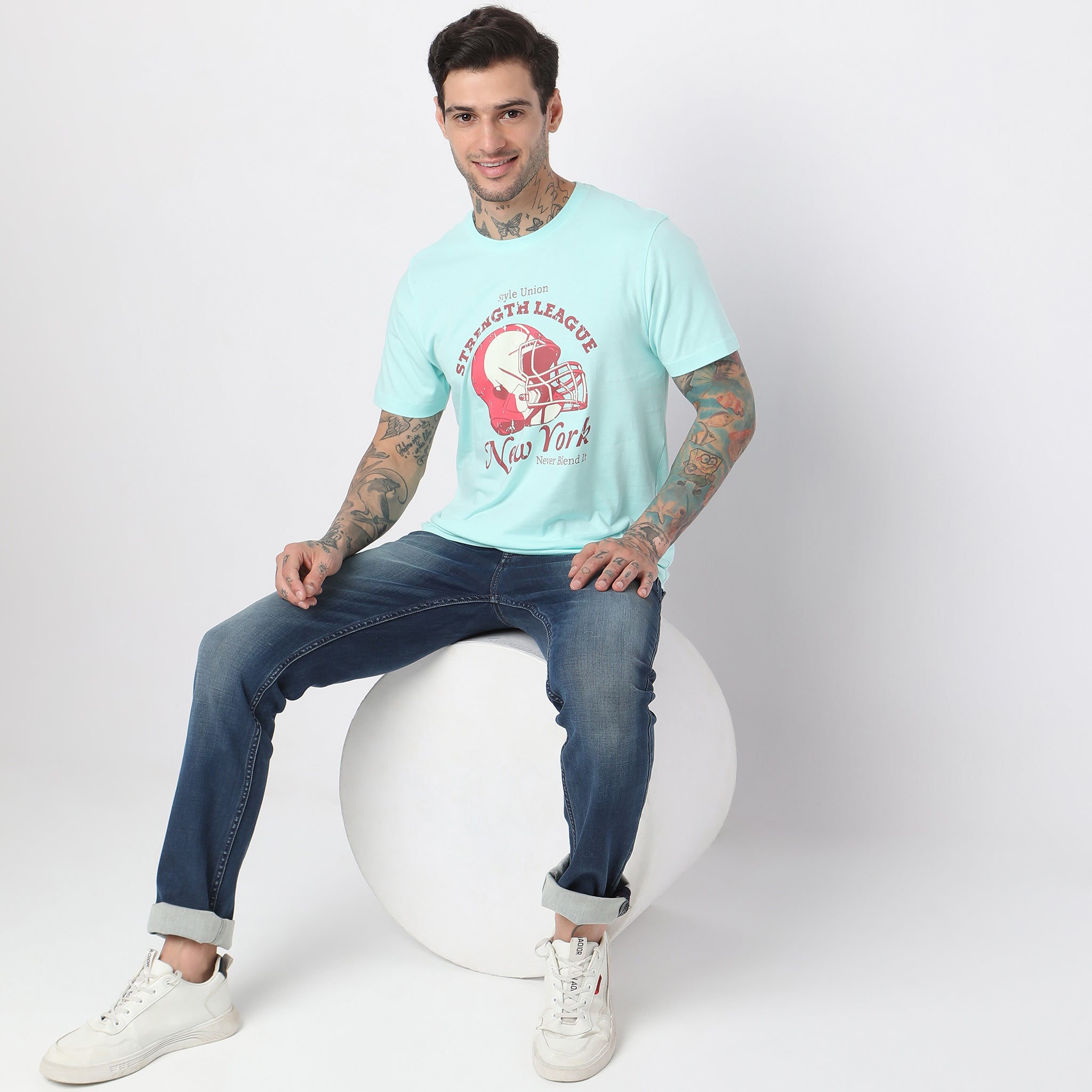 Men Wearing Regular Fit Graphic T-Shirt