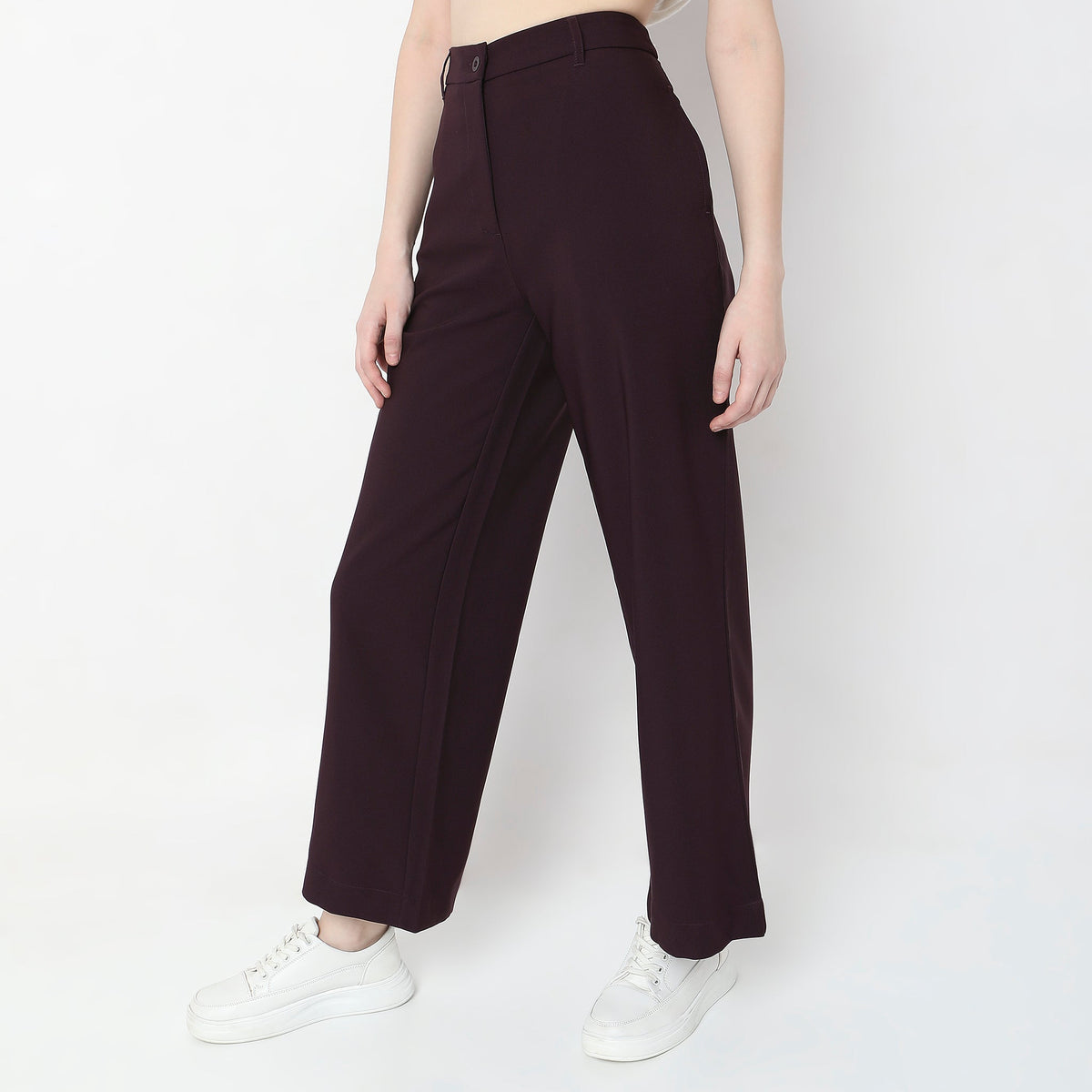 Women Wearing Regular Fit Solid High Rise Trouser