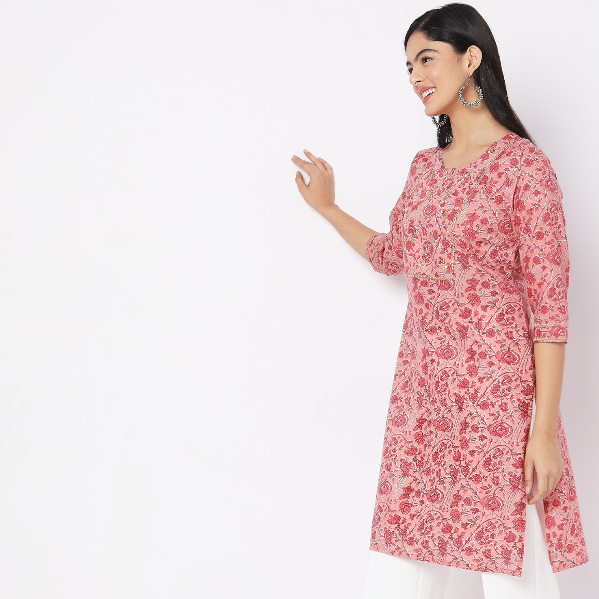 Straight Fit Floral Kurta