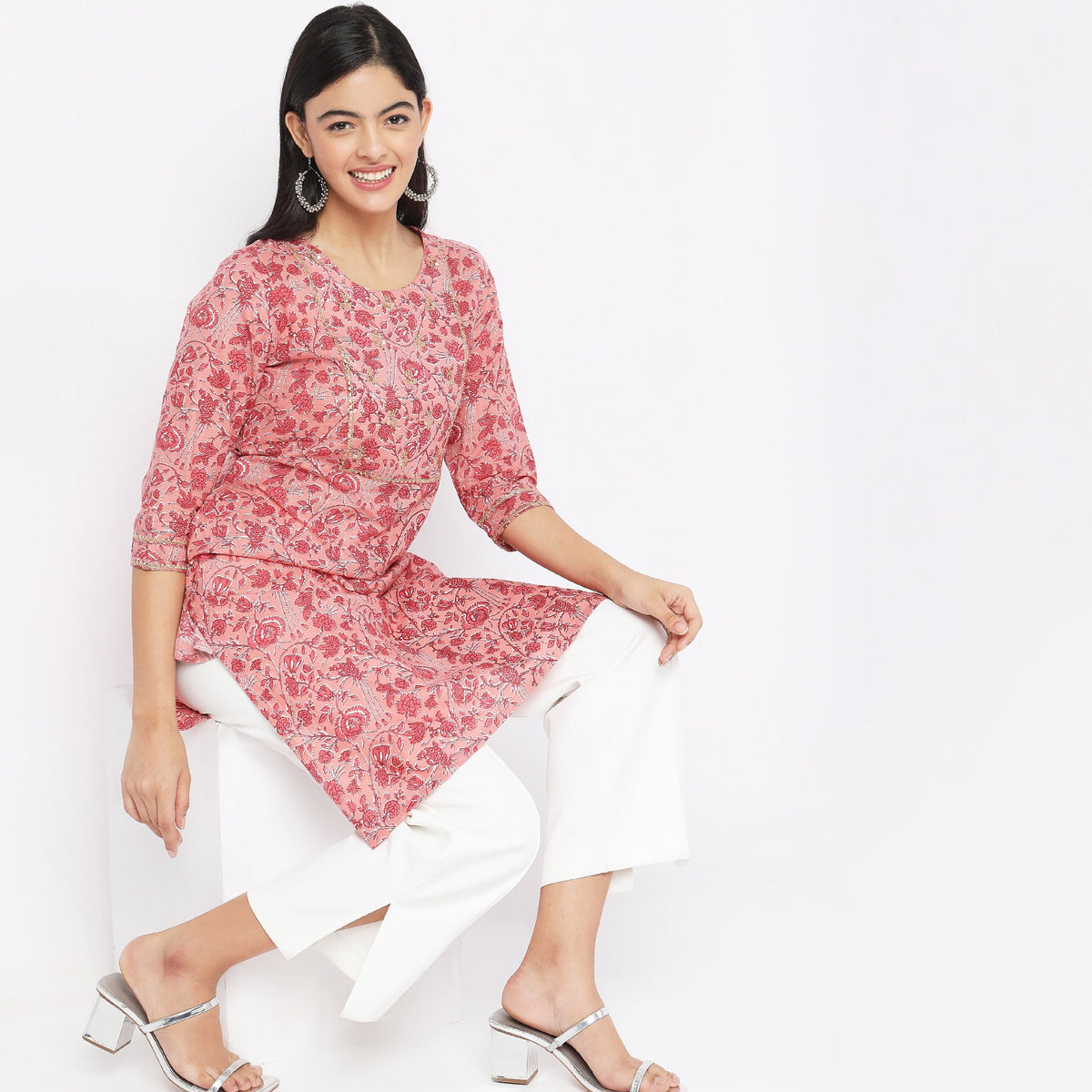 Straight Fit Floral Kurta