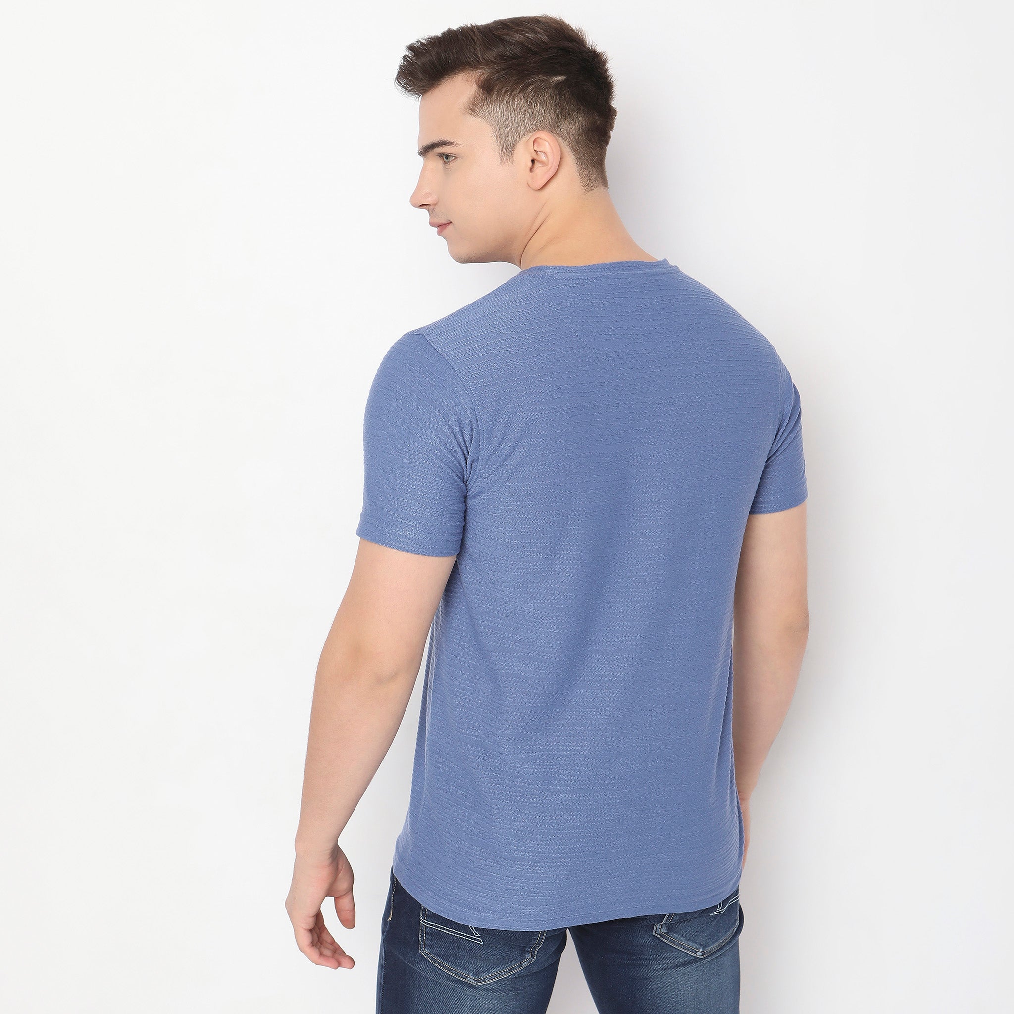 Men Wearing Regular Fit Textured T-Shirt