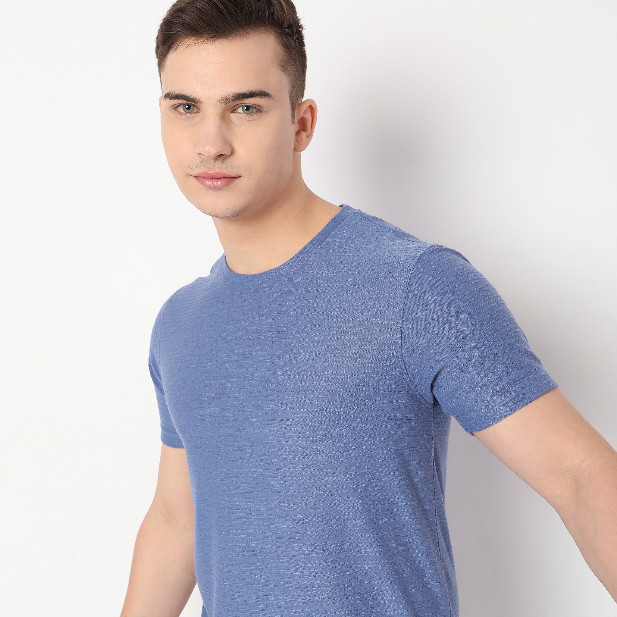 Men Wearing Regular Fit Textured T-Shirt