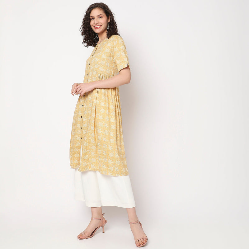 Women Wearing Flare Fit Printed Kurta