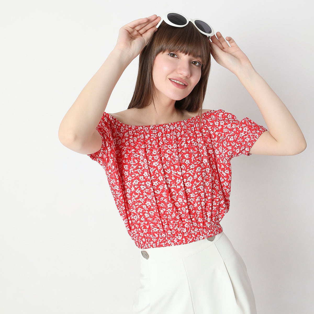 Women Wearing Regular Fit Floral Top