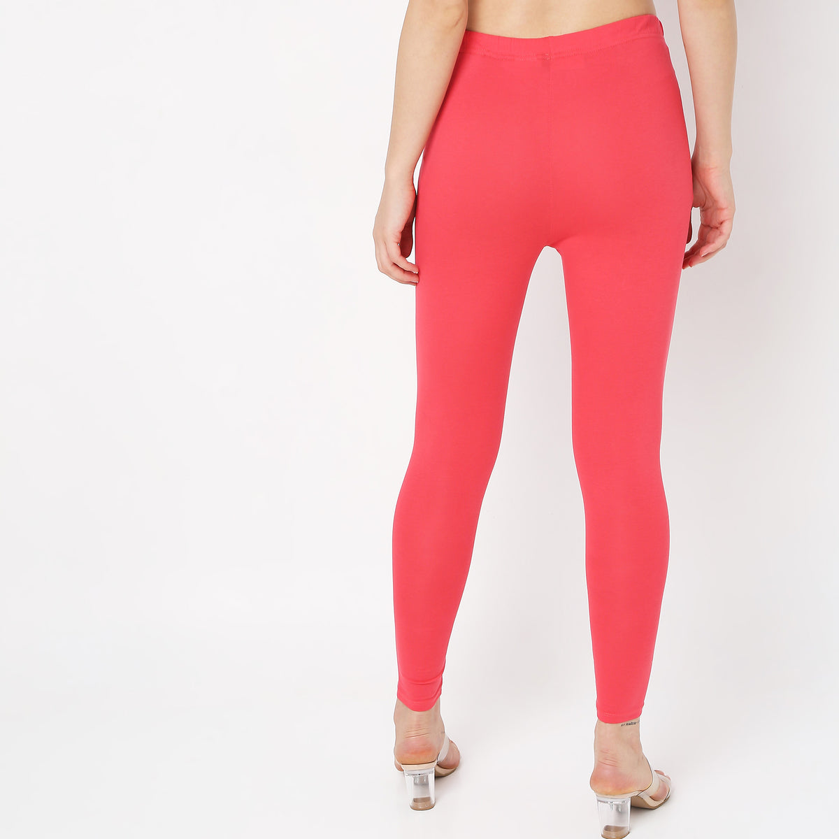 Skinny Fit Solid Mid Rise Leggings