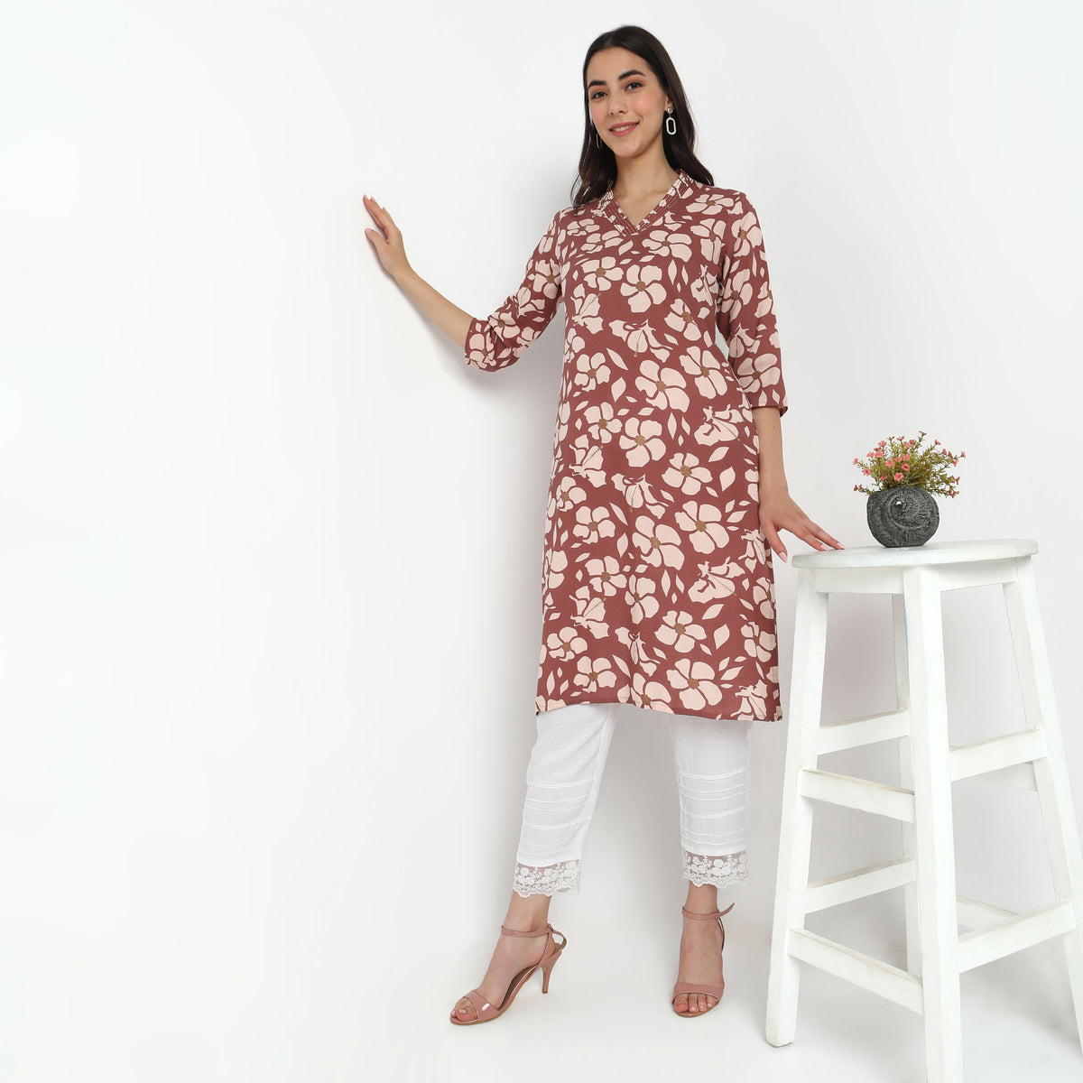 Straight Fit Floral Kurta