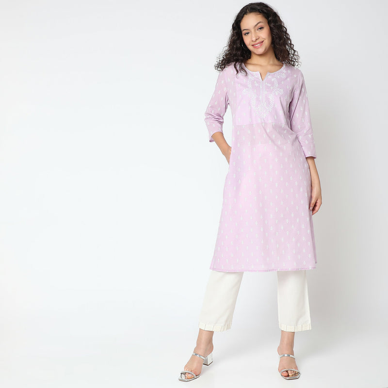 Women Wearing Straight Fit Printed Kurta