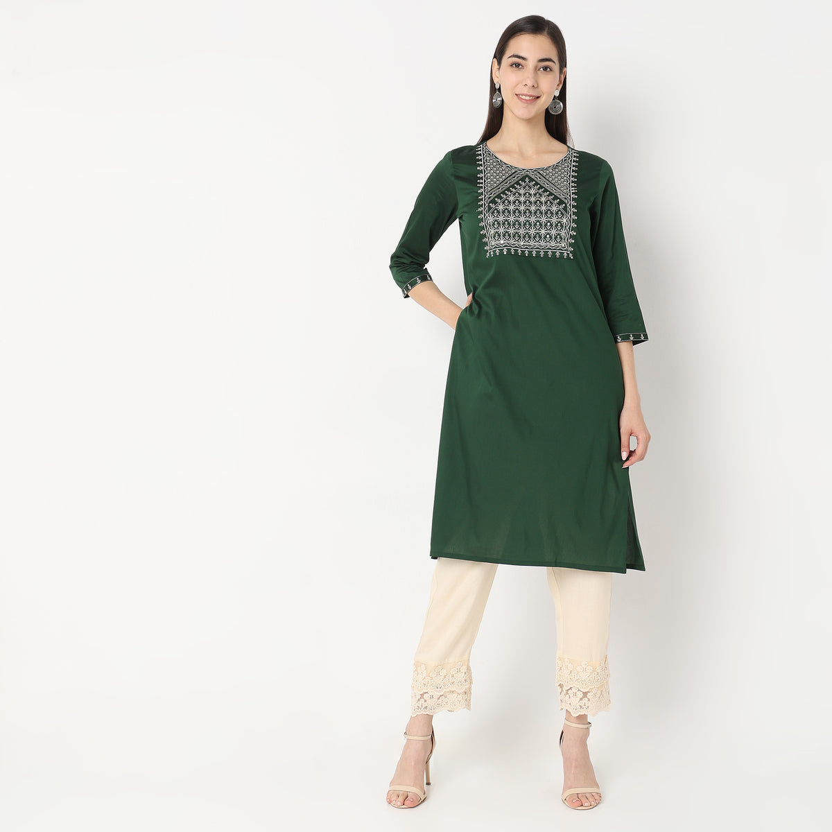 Straight Fit Embroidered Kurta