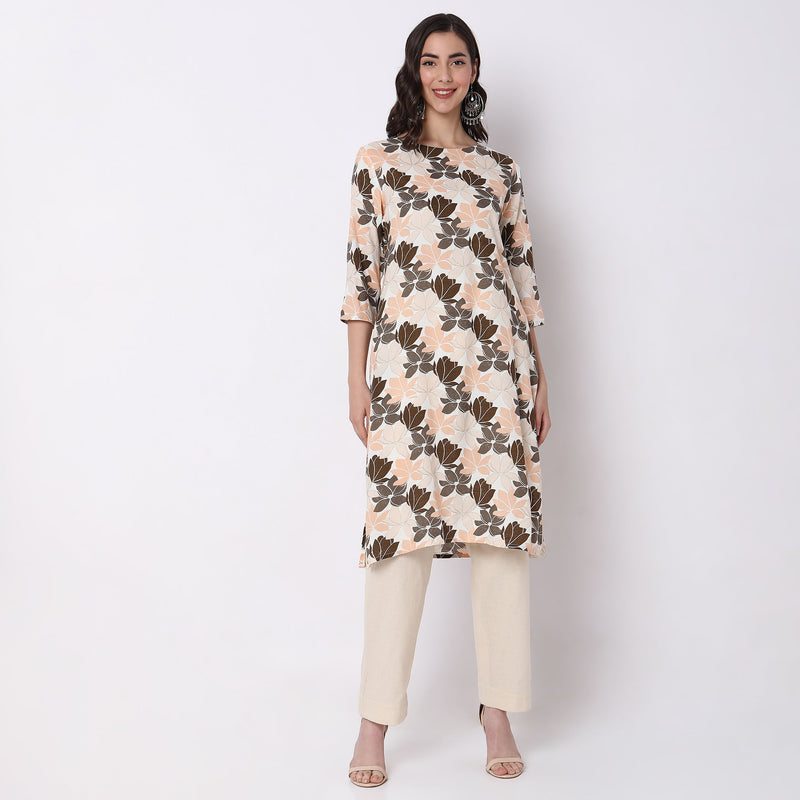 Women Wearing Straight Fit Printed Kurta