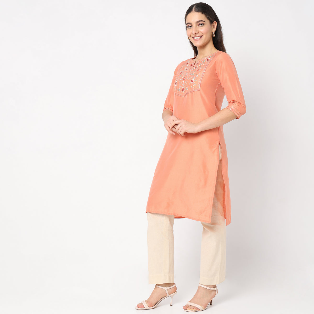 Straight Fit Embroidered Kurta