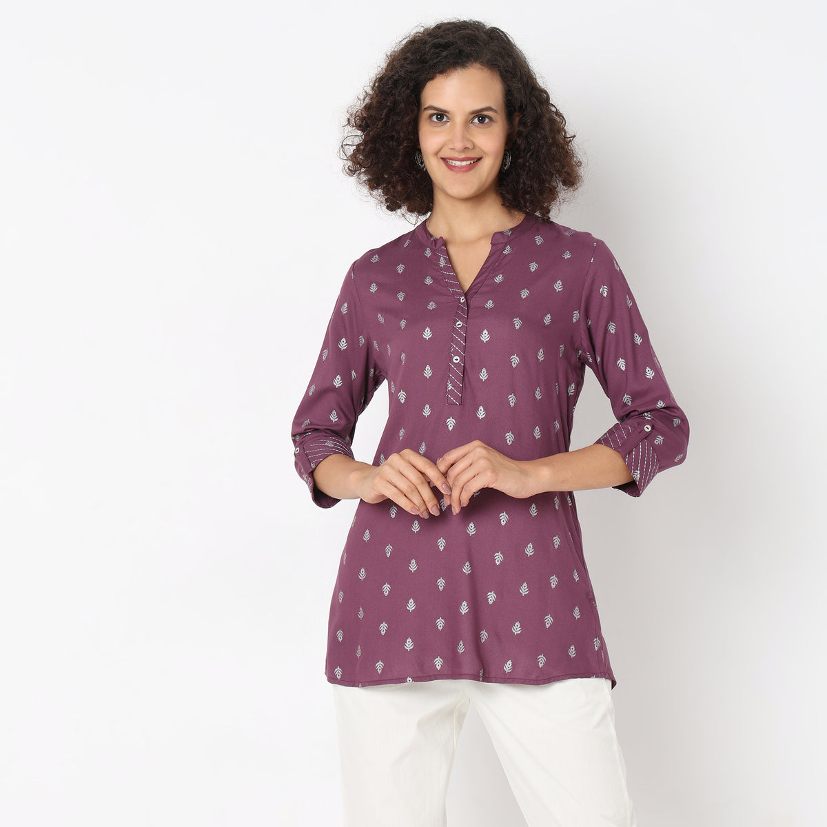 Straight Fit Foil Print Kurta