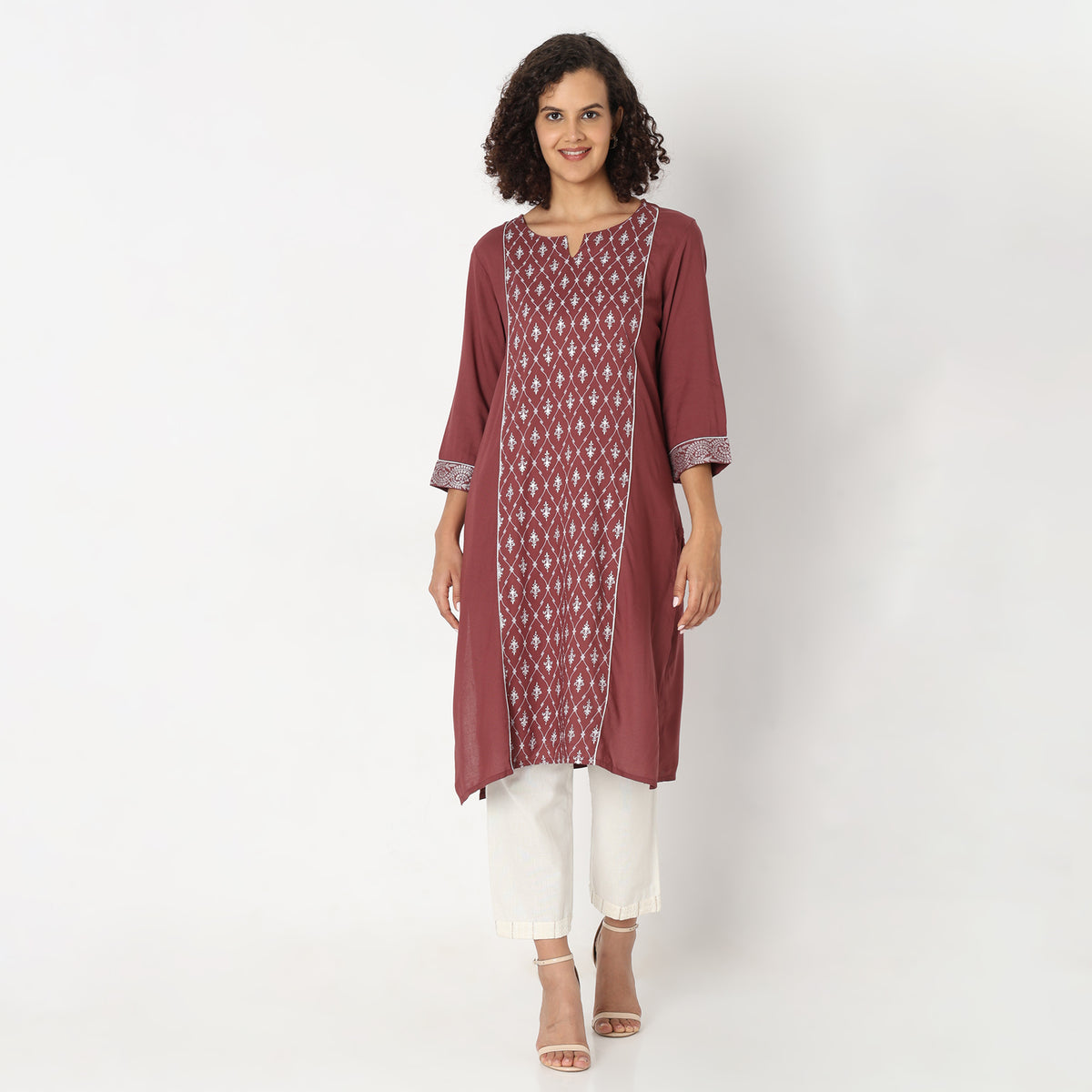 Straight Fit Embroidered Kurta