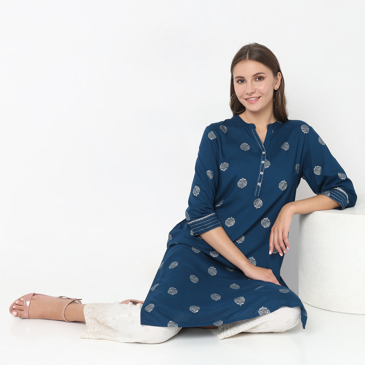 Straight Fit Printed Kurta