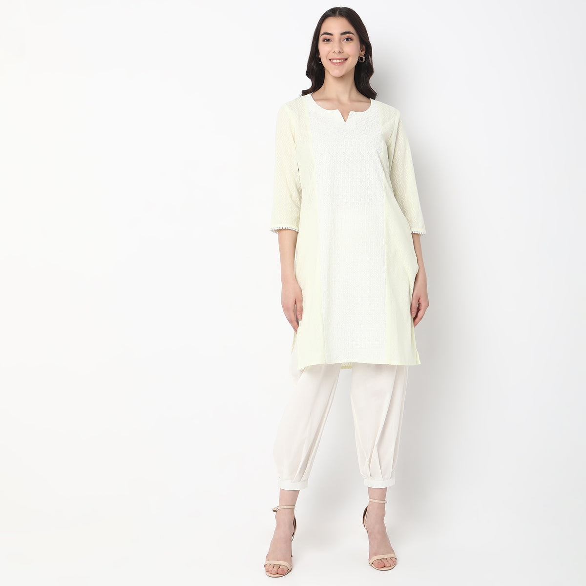 Straight Fit Embroidered Kurta