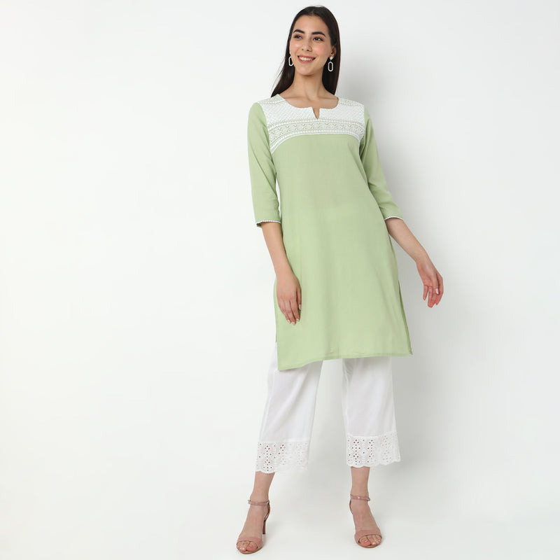 Straight Fit Embroidered Kurta