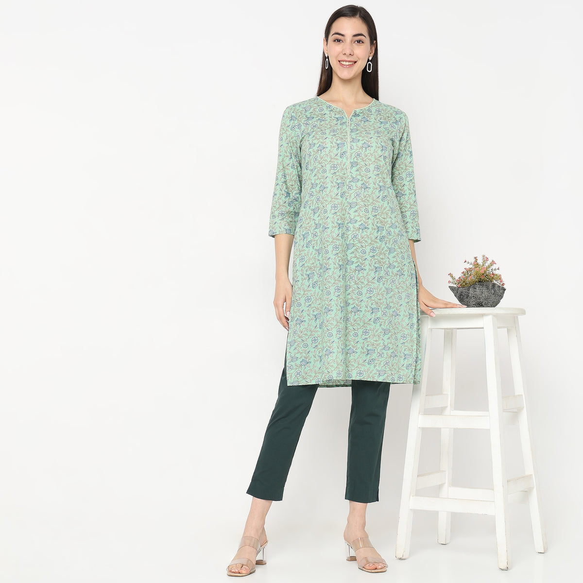 Straight Fit Printed Kurta