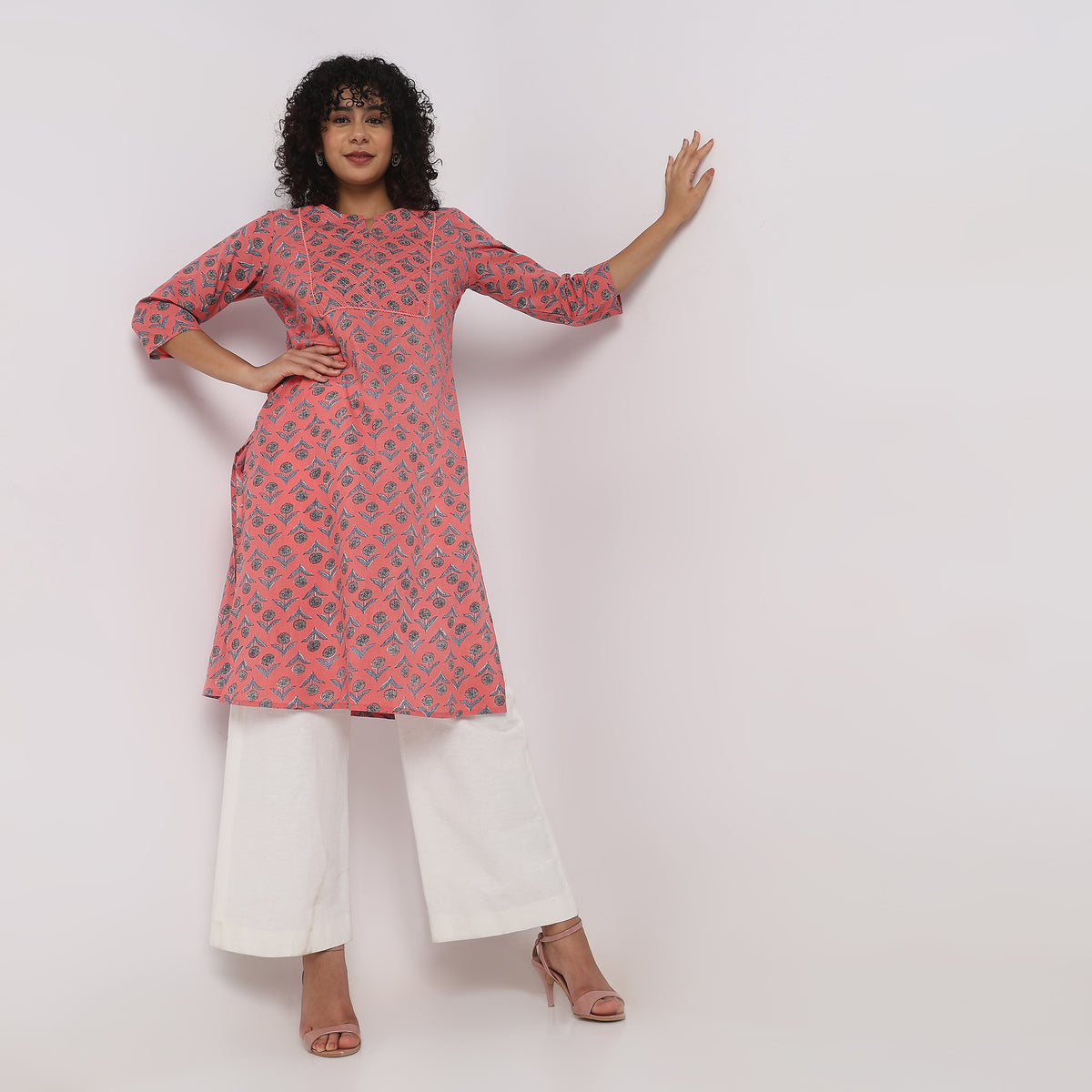 Straight Fit Printed Kurta