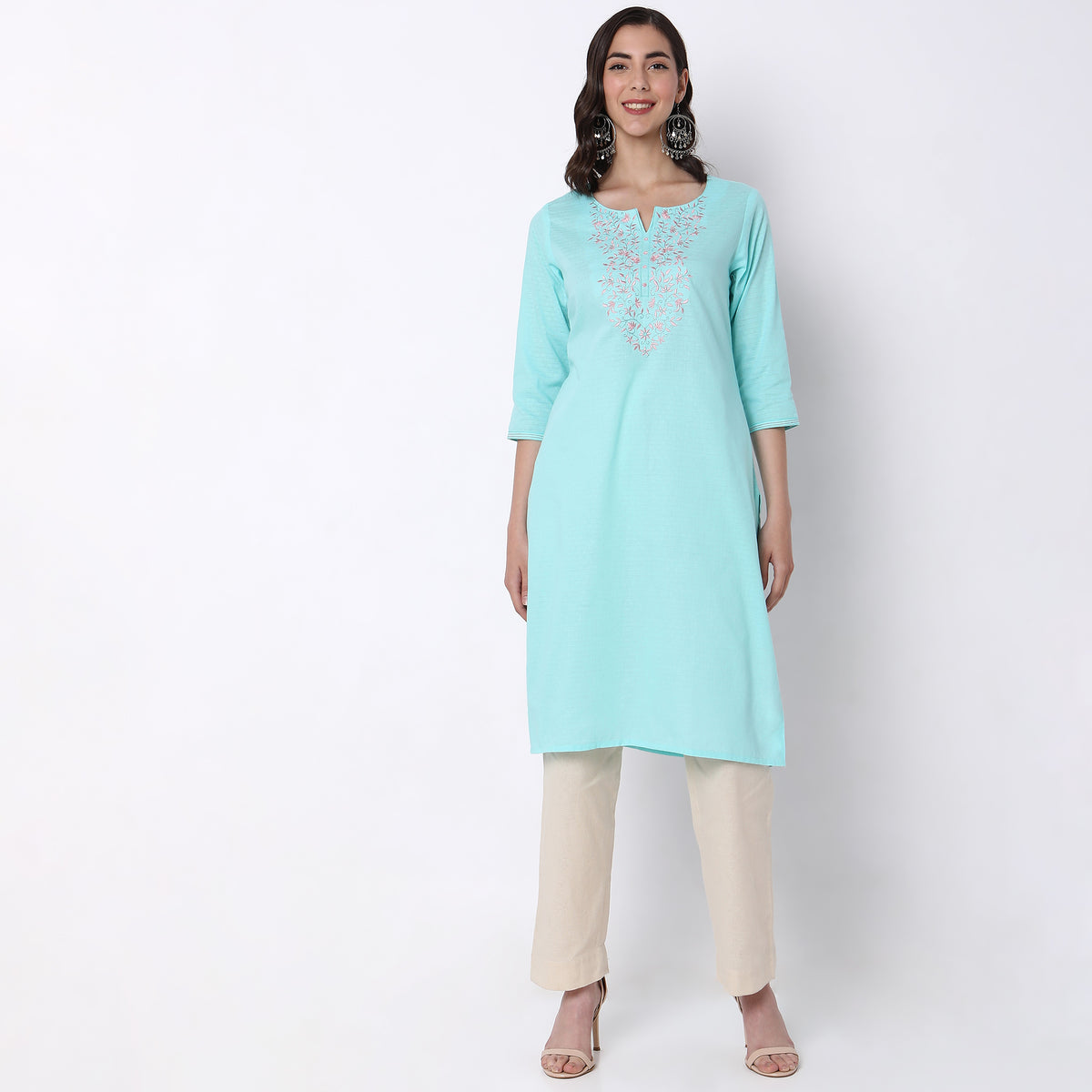 Straight Fit Embroidered Kurta