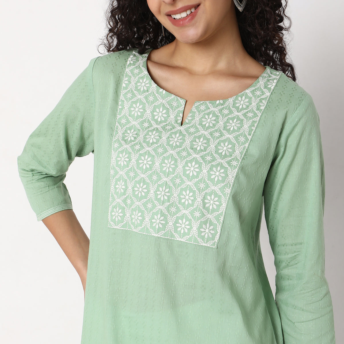 Straight Fit Embroidered Kurta