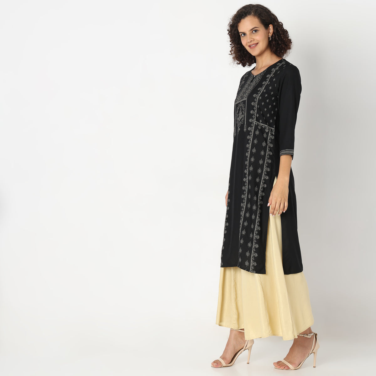 Straight Fit Printed Kurta