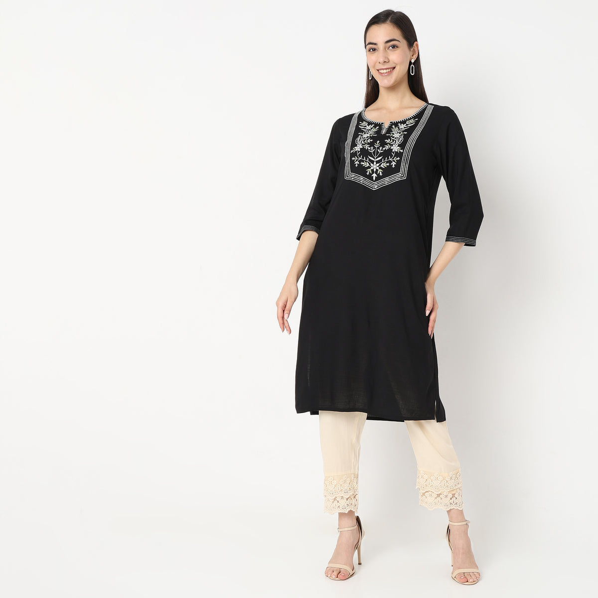 Straight Fit Embroidered Kurta