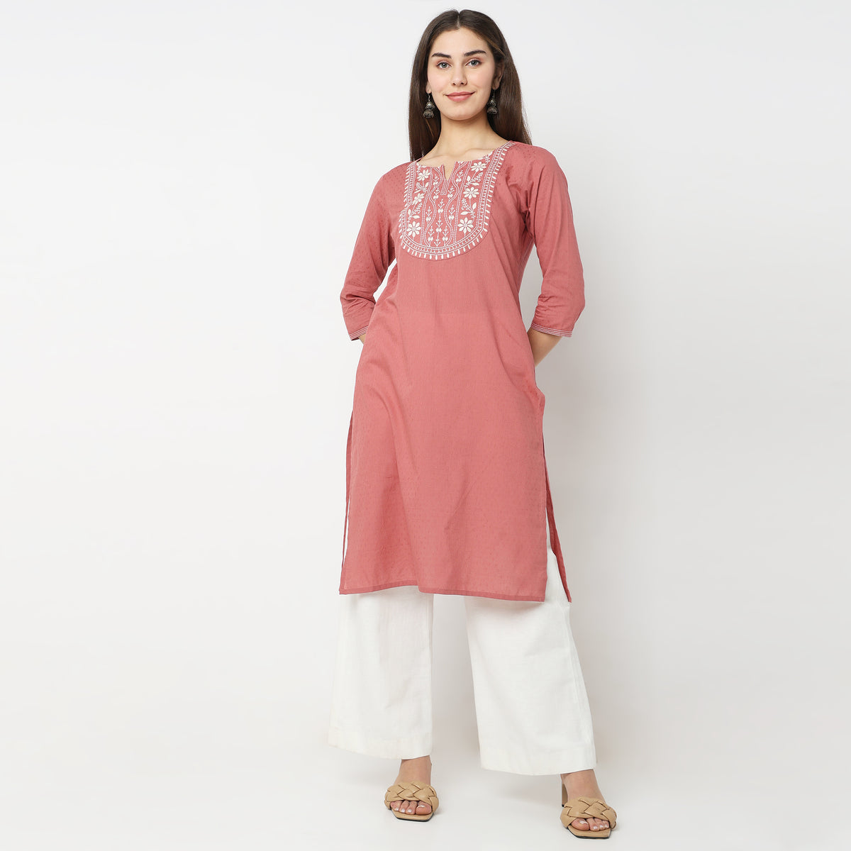 Straight Fit Embroidered Kurta