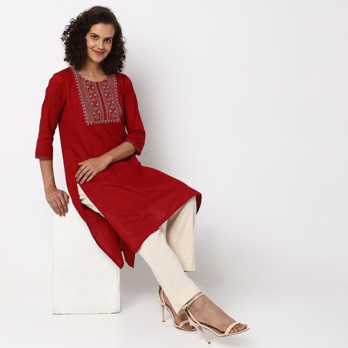 Straight Fit Embroidered Kurta